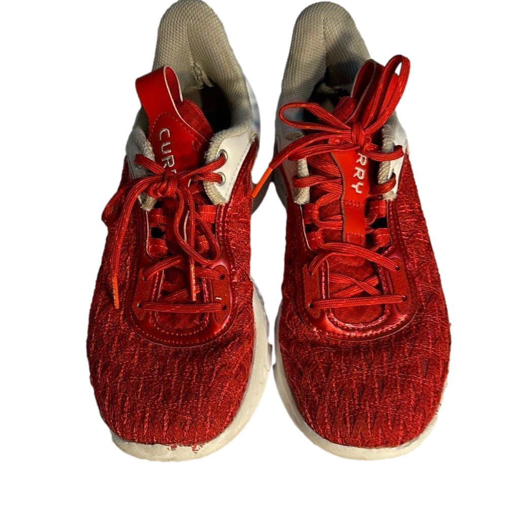 Under Armour Curry Flow 9 Team Size 6 Men’s, 7.5 Women